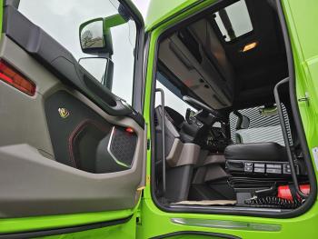 S730 V8 6x4 / FULL AIR / RETARDER